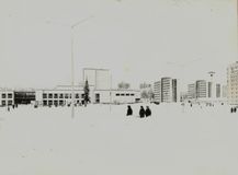 Костомукша. Зима 1980 г. ДК "Дружба",  площадь.